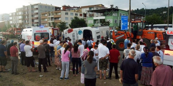 Gürcistan’dan Bulgaristan’a Festivale Giden Otobüs Giresun’da Kaza Yaptı: 38 Yaralı