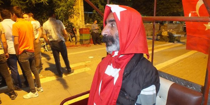 ‘Demokrasi Nöbeti’ Engel Tanımadı