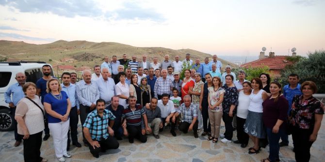 Başkan Yaşar Muhtarlarla Piknikte Buluştu