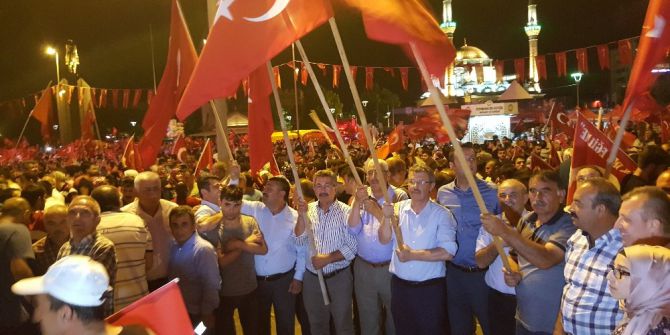 Kayseri Şeker, Çiftçisi, Çalışanı Ve Yönetimiyle 15 Temmuz Coşkusuna Coşku Kattı
