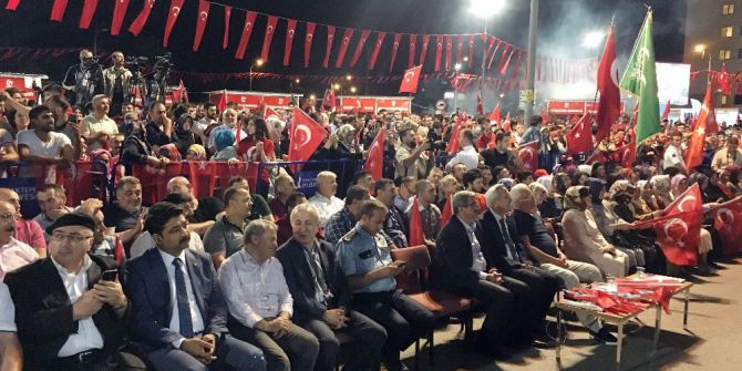 15 Temmuz’da Binlerce Sancaktepeli Demokrasi Nöbetinde