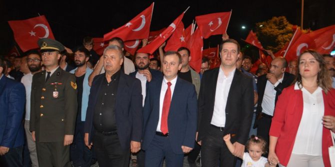 Birecik Sokağa Döküldü