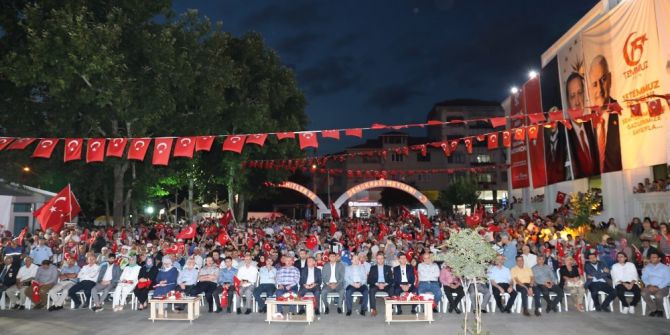 Körfez Demokrasi İçin Ayaktaydı