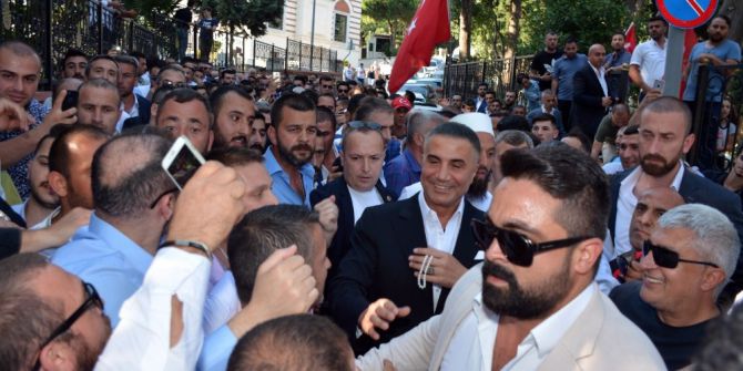 Sedat Peker 15 Temmuz Şehidinin Ailesine Ev Hediye Etti
