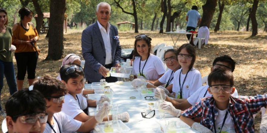 Bozbey’den Balat Doğa Ve Bilim Yaz Okulu’na Ziyaret