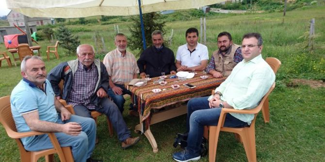 Gazeteci-yazar Cem Küçük Memleketi Giresun’da Stres Attı