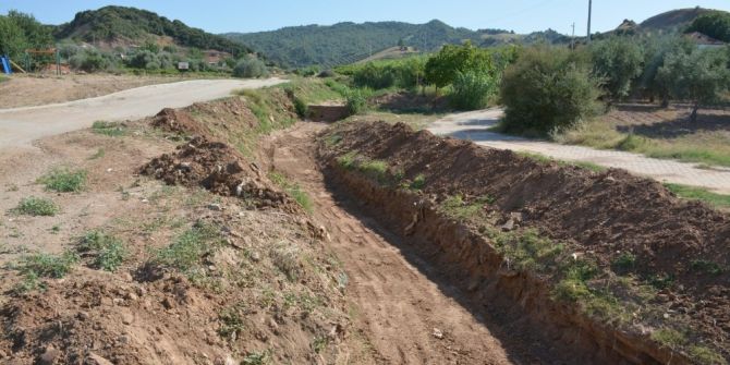 Dereköy Mahalesinde Dere Islah Çalışmasına Başlandı