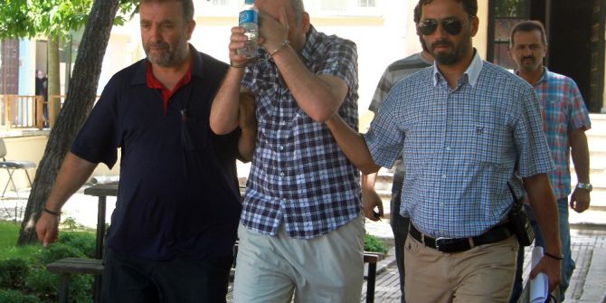 Uyuşturucu Satan Oğlunu Silahla Vurarak Öldürdü