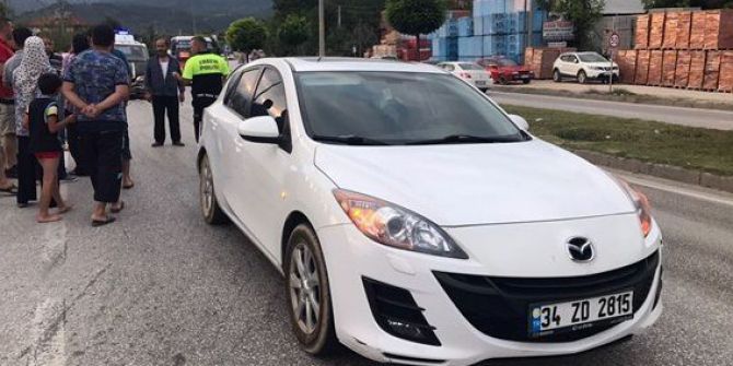 Minibüs İle Otomobil Çarpıştı: 11 Yaralı