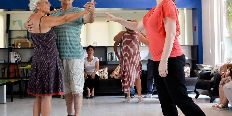 Antalyalı Yaşlılar, Dünya Dans Şampiyonasına Hazırlanıyor