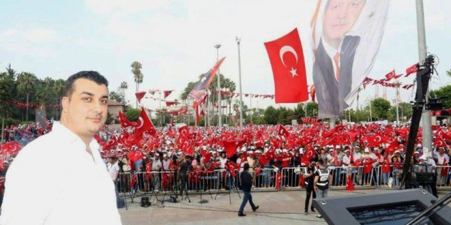 Ak Parti’li Bostan’dan ‘Demokrasi Nöbeti’ Tutan Vatandaşa Teşekkür