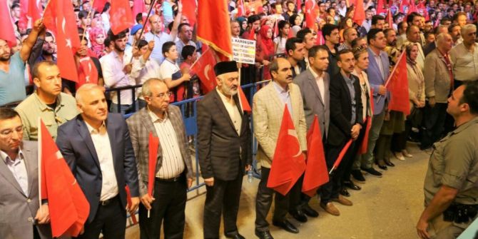 Van’da Demokrasi’ Nöbeti