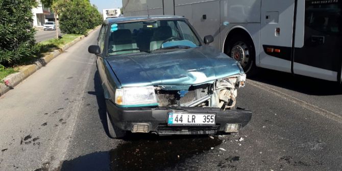 Ehliyetsiz Sürücünün Karıştığı Zincirleme Kazada 1 Kişi Yaralandı