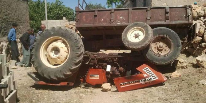 Çalıştırdığı Traktörün Altında Kalan Çocuk Yaralandı