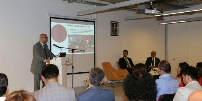 Darbeye Direniş Sosyal Medyada Başladı