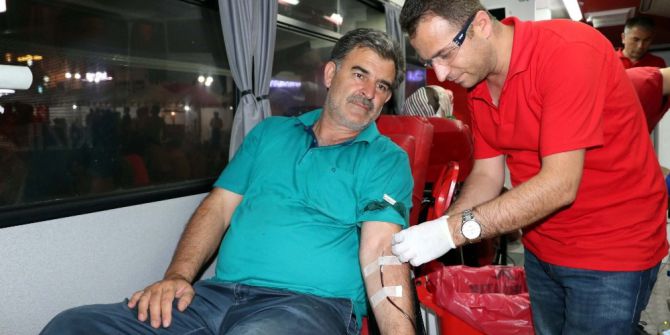 Kızılay Kan Bağışı Kampanyası Devam Ediyor