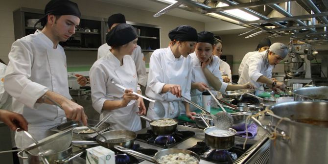 Dünya Lezzetlerine Yolculuk İzmir Ekonomi’den Başlıyor