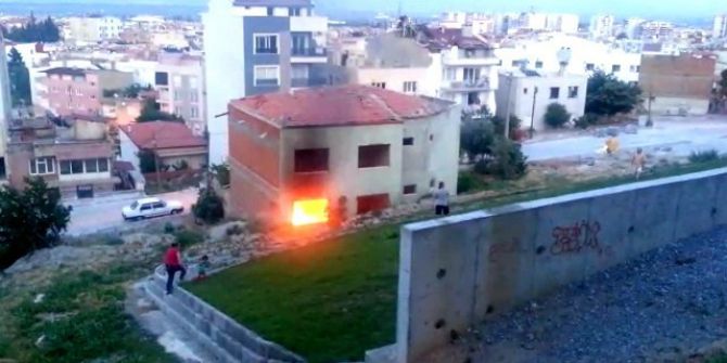 Söke’de Boş Binada Çıkan Yangın Kokuttu