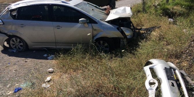 Sivas’ta Trafik Kazası: 4 Yaralı