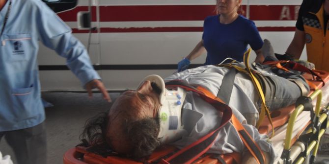 Şaftına Patates Çuvalı Dolanan Araç Takla Attı: 4 Yaralı