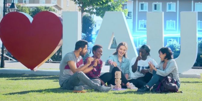 Üniversitenin Reklam Filmi Öğrencilerden