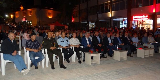 Demokrasi Nöbetine Gölpazarı Halkı Da Büyük İlgi Gösterdi