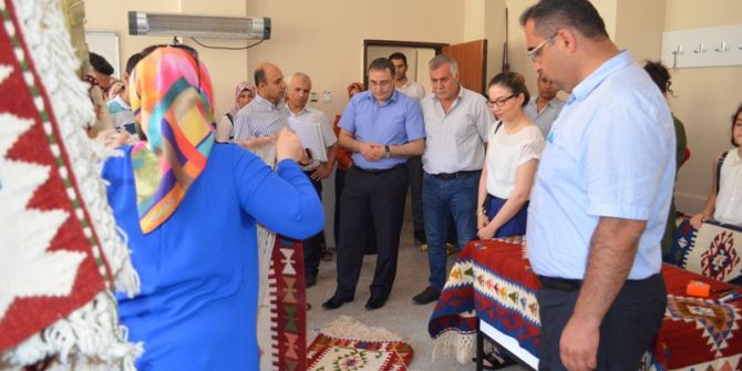 Halk Eğitim Merkezinde Belge Töreni