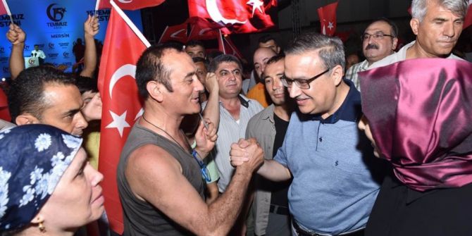 Vali Su, Demokrasi Nöbetinin İkinci Gününde De Vatandaşlarla Birlikte Oldu