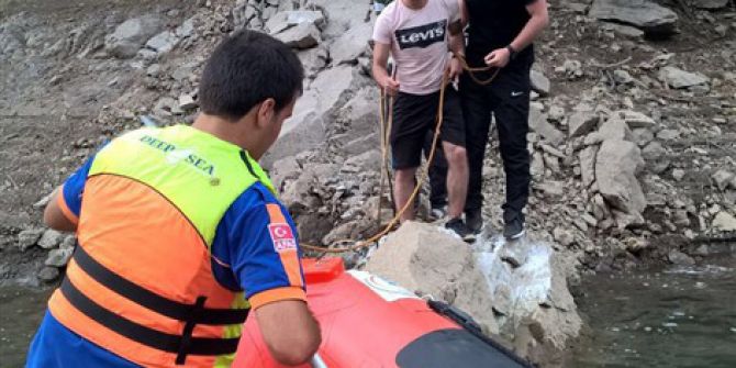 Barajda Mahsur Kalan 3 Kişiyi Afad Kurtardı