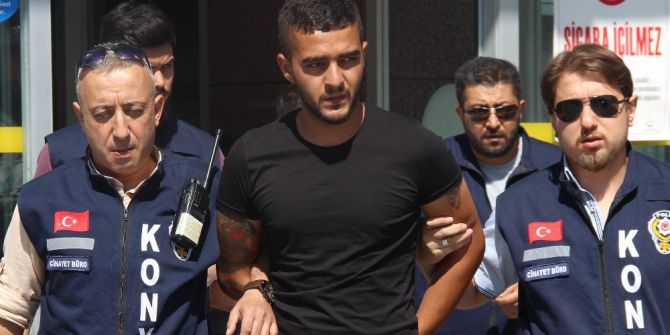 Eski Sevgilisinin Evine Sığındığı Adamı Vurarak Öldürdü