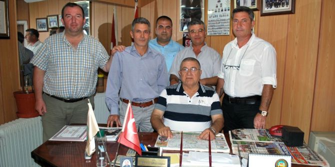 30 Yıllık Başkan Koltuğu Bırakıyor