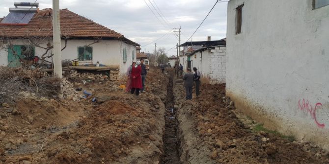 9 Mahalleye 105 Kilometre Kanalizasyon Ve İçme Suyu Hattı