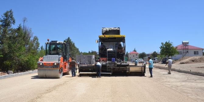 Başkan Tollu, Tenis Kortu Yapım Çalışmalarını İnceledi