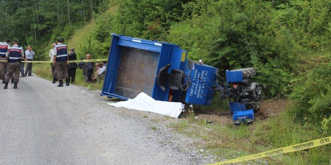 Kastamonu’da Öğrencileri Taşıyan Pat Pat Devrildi: 1 Ölü, 5 Yaralı