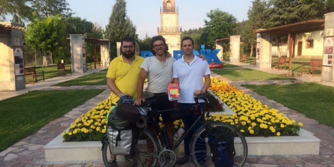 Dünyu Turuna Çıkan İtalyan Ve Litvanyalı Bisikletlilerden Bilecik’te Mola