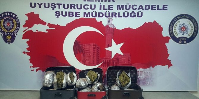 İzmir’de Uyuşturucu Operasyonu: 4 Tutuklu