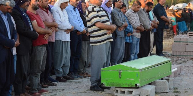 Yangında Hayatını Kaybeden Kardeşler Yan Yana Defnedildi