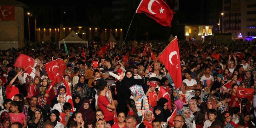 Demokrasi Nöbetinin Finaline Haliliye Belediyesi Ev Sahipliği Yaptı