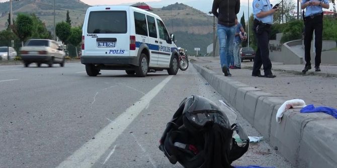 Devrilen Motosikletin Sürücüsü Yaralandı