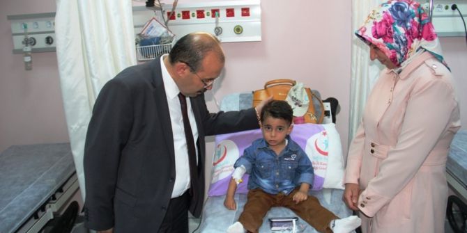 Vali Ustaoğlu’ndan Hastane Ziyareti