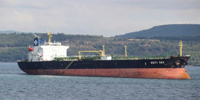 Çanakkale Boğazı’nda Gemi Karaya Oturdu