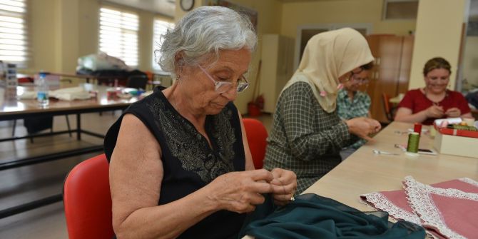 Çiğli’de Sanat Kurslarına Yoğun İlgi