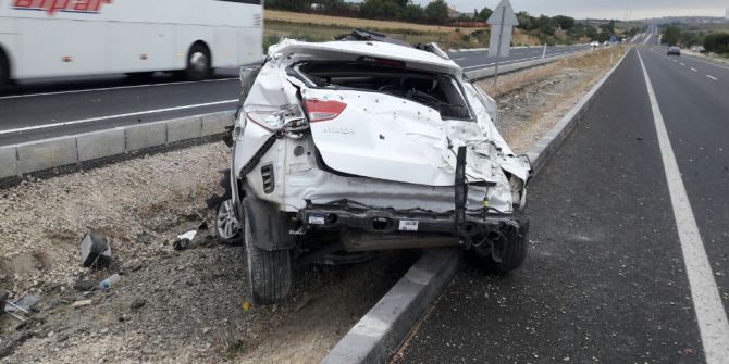 Otomobil Takla Attı: 4 Yaralı