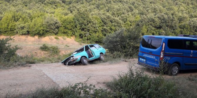 Otomobil Su Kanalına Düştü: 3 Yaralı