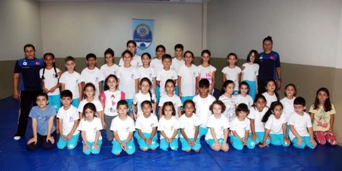 Sporun Temeli Cimnastikle Veriliyor