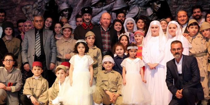 Kocasinan Akademi Tiyatro Kulübü Eğitimleri Devam Ediyor