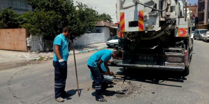 Gölmarmara’nın Ana Kanalizasyon Hattı Temizlendi