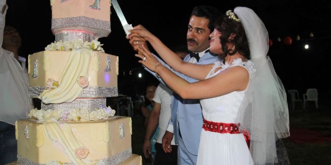 Japon Geline Türk Usulü Düğün