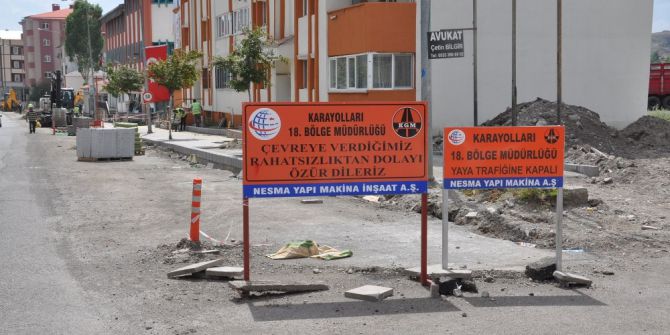 Karayolları Bölge Müdürlüğü Şehir İçi Yol Ve Kaldırımları Yapıyor