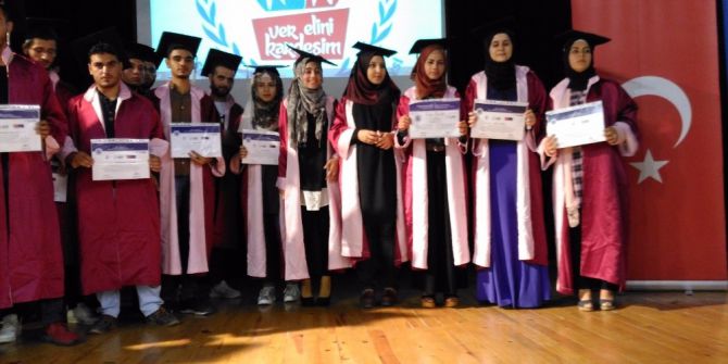 Suriyeli Öğrenciler 9 Ayda Türkçe Öğrendi